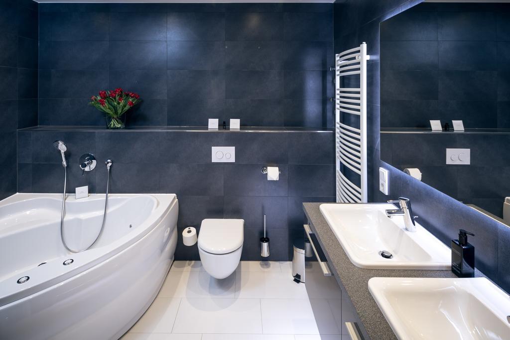 Residenz Am Zwinger Aparthotel Δρέσδη Δωμάτιο φωτογραφία Bathroom